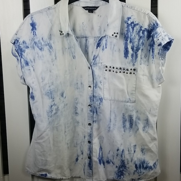 Rock & Republic Button Up Acid Wash Tie Dye Rhinestone Top - Picture 1 of 3
